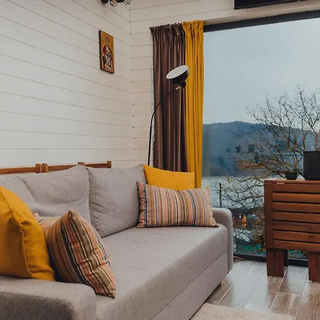 Fanarele Din Chalet